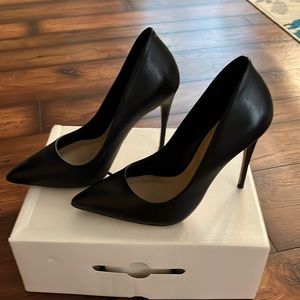Great condition Aldo heels!